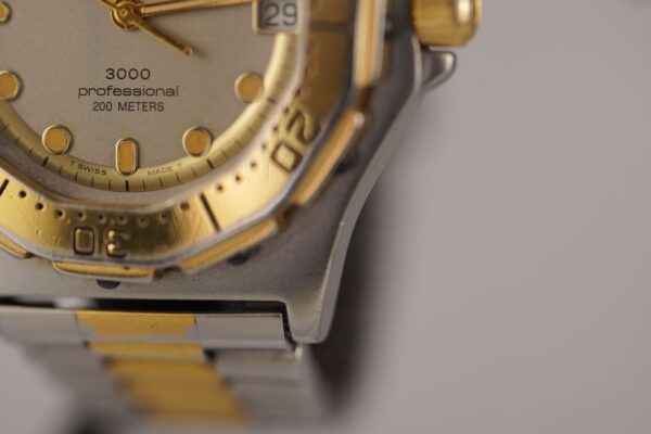 TAG Heuer Professional 3000 934.206 – Image 8
