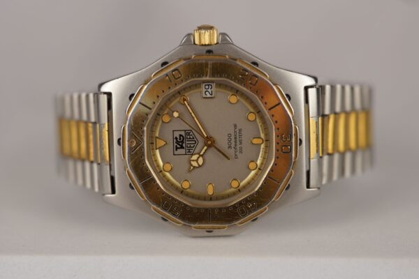 TAG Heuer Professional 3000 934.206 – Image 11