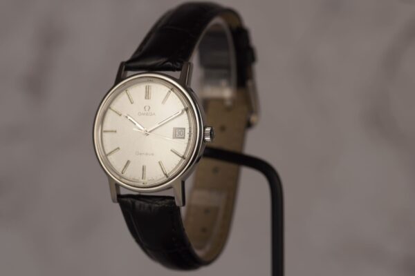 Omega Genève 136.0099 – Image 2