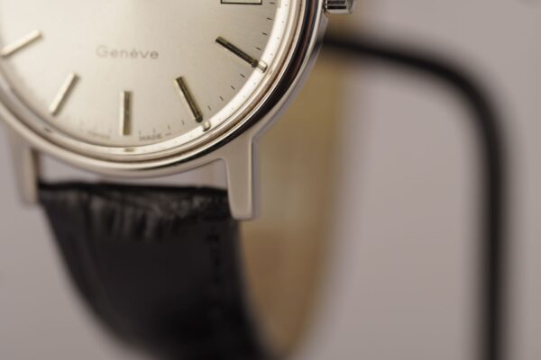 Omega Genève 136.0099 – Image 8