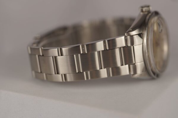 Rolex Oyster Perpetual Date 1501 – Image 14