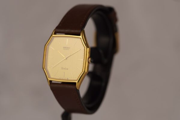 Seiko Dolce "Tonneau" 9521-5130 – Image 2