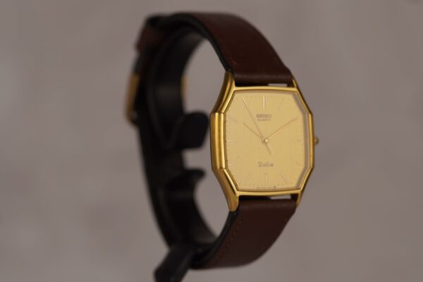 Seiko Dolce "Tonneau" 9521-5130 – Image 4
