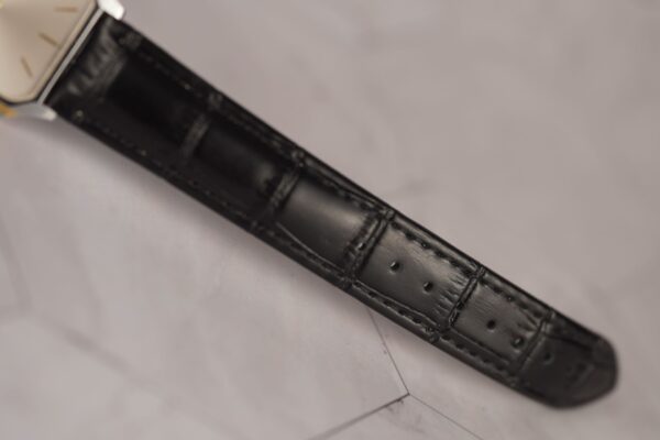 Seiko Credor "Tank" 9570-5220 – Image 13