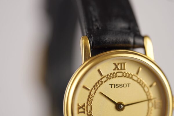 Tissot Chaîne D'or E238 – Image 9