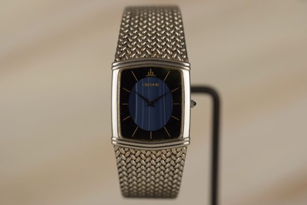Seiko Credor "Tonneau" 2F70-5380
