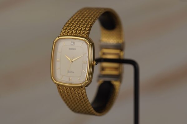 Seiko Dolce "Tonneau" 5E31-5A90 – Image 2
