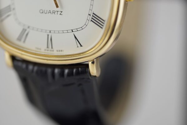 Longines "Tv" Quartz 744 4381 – Image 8