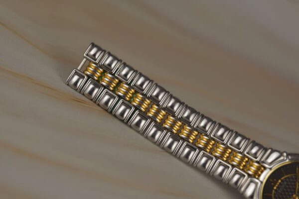 Seiko Credor Quartz 9579-6000 – Image 12