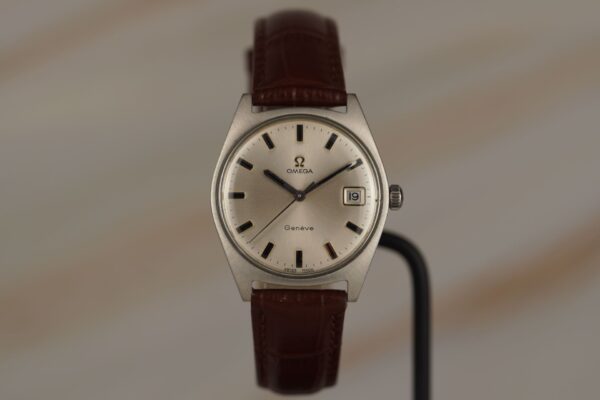 Omega Genève "C Shape" 136.041