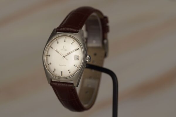 Omega Genève "C Shape" 136.041 – Image 2