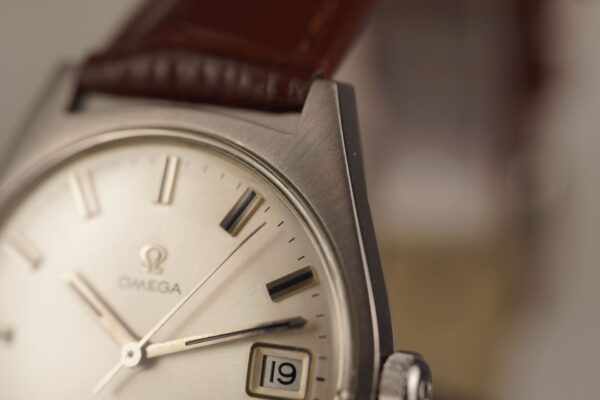 Omega Genève "C Shape" 136.041 – Image 6