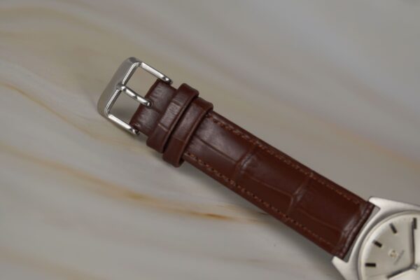 Omega Genève "C Shape" 136.041 – Image 11