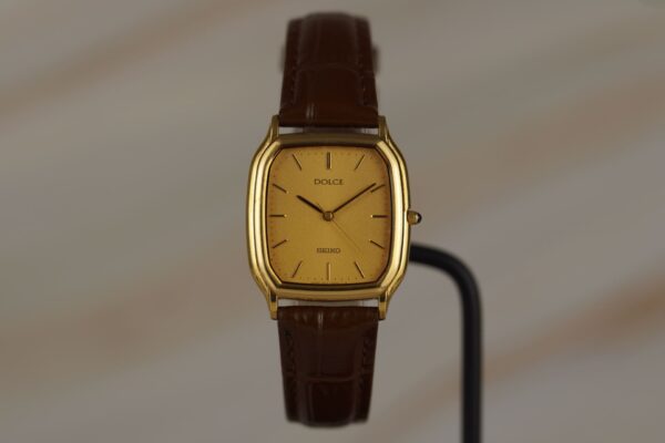 Seiko Dolce "Tonneau" 5E31-5B30