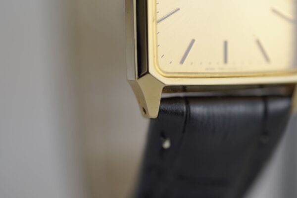 Seiko "Tank" Quartz 7N01-5180 – Image 10