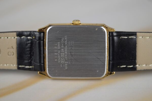 Seiko "Tank" Quartz 7N01-5180 – Image 14