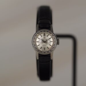 Omega De Ville "Saphette" 551.004