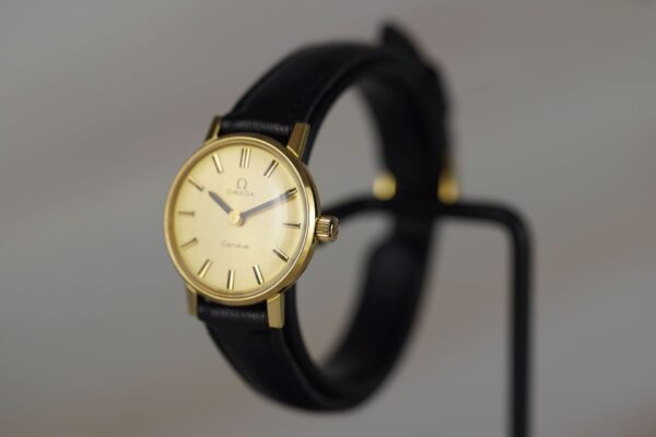 Omega Genève 511.0457 – Image 2