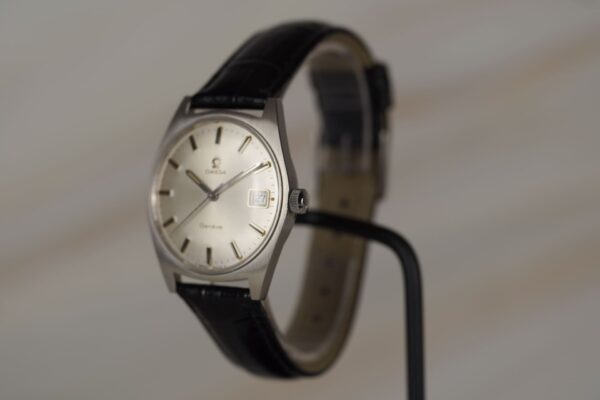 Omega Genève "C Shape" 136.041 – Image 2