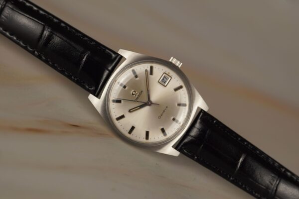 Omega Genève "C Shape" 136.041 – Image 10