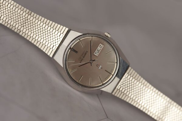 Seiko King Quartz 4823-8010 – Image 11