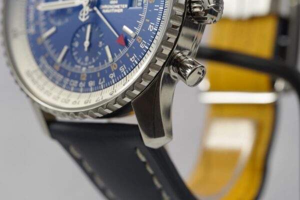 Breitling Navitimer Chronograph GMT 46 A24322 – Image 8