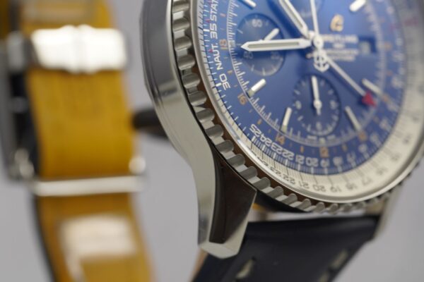 Breitling Navitimer Chronograph GMT 46 A24322 – Image 9