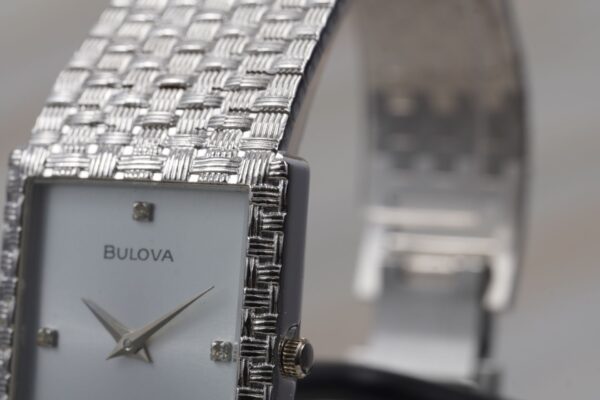 Bulova Quartz "Tank" 9063-5020 – Image 7