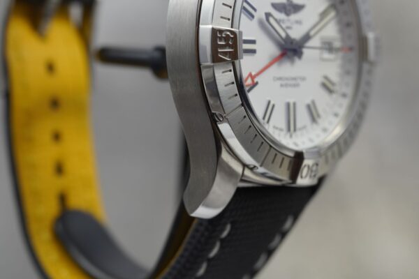 Breitling Avenger GMT A32397 – Image 9