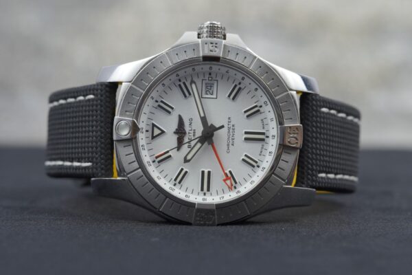 Breitling Avenger GMT A32397 – Image 11