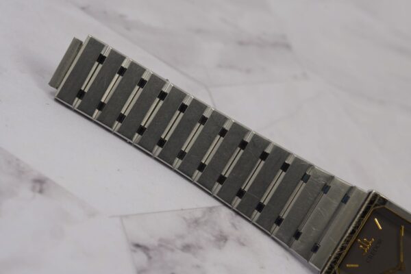 Seiko Credor "Tank" 8420-7650 – Image 12